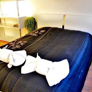 Studio met een King Size Bed